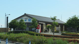 ６軒のお店が並びます！