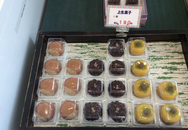 名阪の中瀬を降りて車坂旧街道の和菓子通り巡りで一番最初にある和菓子屋