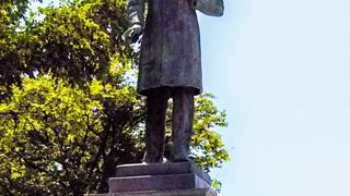 黒田清隆と共に開拓の功労者『ホーレス・ケプロン之像』