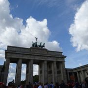 ベルリンの有名な門を眺める場所