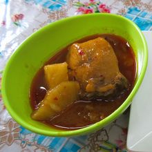 マッサマン　60バーツ（180円）