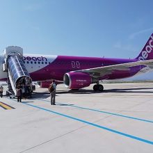 ３０分のディレイで関空到着