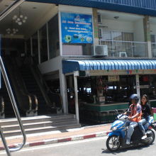 ウォーキングストリートの入口のレストランです。変化なしです。