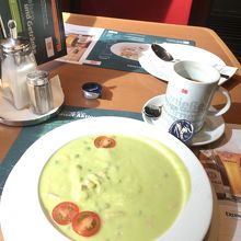 ピースープとダルマイヤーコーヒー