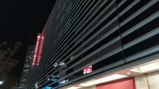 化粧品売り場が広いです