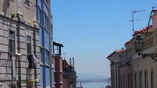  Sophia de Mello Breyner Andresen展望台からサンジョルジュ城へ下る道