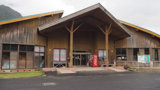 トローキの滝近く