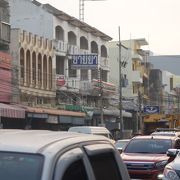 シラチヤエリアの主要ロード