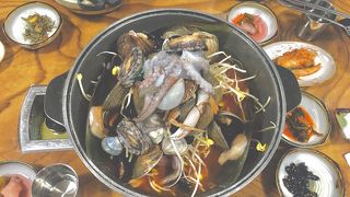 あまり辛くなくて地元民しかいないようなお店