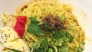 変わり種汁なし担々麺