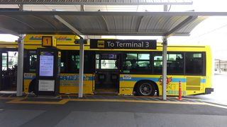 ターミナル間の移動に