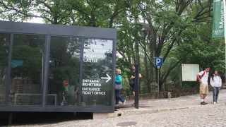 チケット売り場がスタート地点