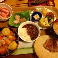 晩ごはん。お酒やドリンクバーは別料金