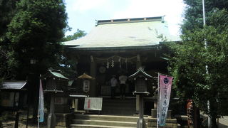 池尻大橋近くの氷川神社