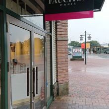 バスターミナルの近く