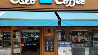 麻布十番駅出口のノルウェー発カフェ