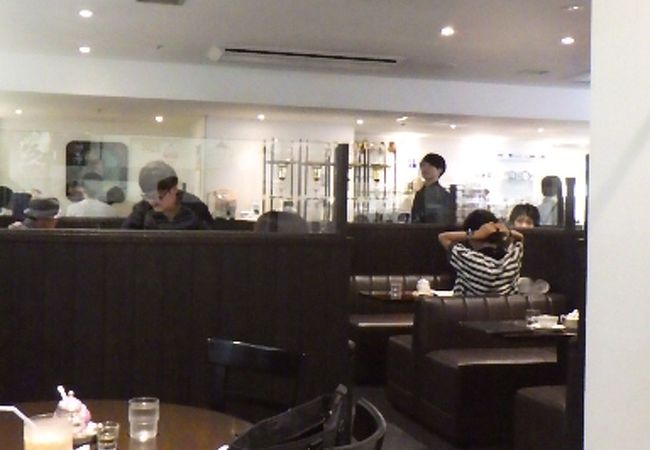 新潟駅ビル内の喫茶店