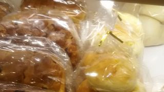 たまにこちらでパンを購入しています