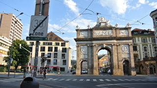 悲しみの凱旋門