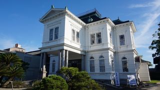 観光客が守る文化遺産