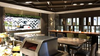 プラザプレミアム　ファーストラウンジ