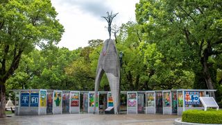 たくさんの折鶴