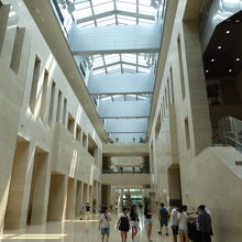 国立中央博物館の内部です。