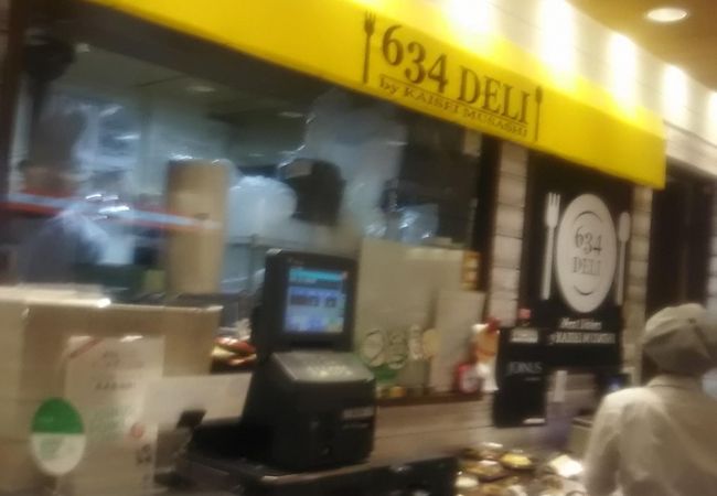 こちらのオムライスがとても美味しいです