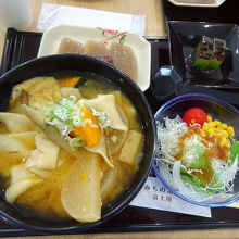 名物のみみほうとうセット