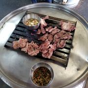 人気のドラム缶焼肉