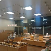 イートインコーナーがあればよいのに