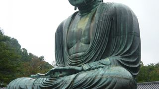 端正なお顔の大仏様