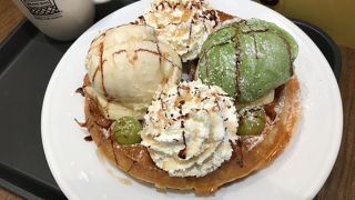 ワッフルの美味しいカフェ