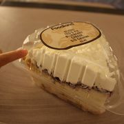 デリコーナーではTED'S Bakeryのパイも買えます