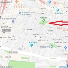 諏訪公園は、諏訪通りの諏訪神社の北側の高台にあります。