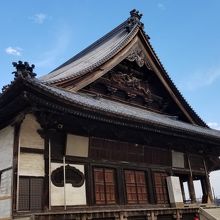 スケールある本堂