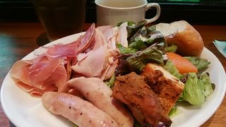 生ハム食べ放題