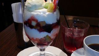 Le FIGARO 大丸梅田店