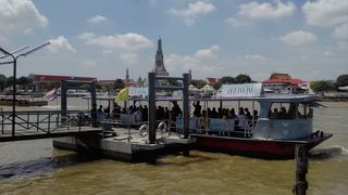 チャオプラヤーエクスプレス停まらず…