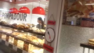 横浜の地下街にある身近なベーカリーショップ