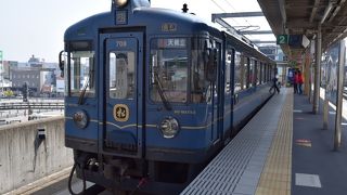 無料で乗れる水戸岡デザイン車