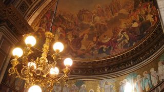 マグダラのマリアに捧げられた寺院