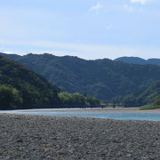 キャンプ場とカヌー体験、地元の野菜やお総菜も ♪