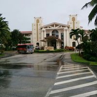 レオパレスリゾートグアムの中央棟