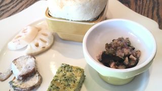 お皿がかわいい