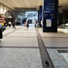 横浜スカイビル