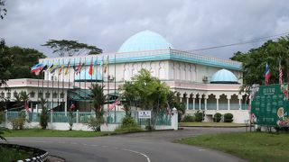 サバ州立博物館とセットで見学を！