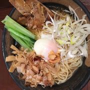 おおっ!!.....こりゃ～、旨いじゃないかぁぁ～!!....麺屋：空海の『冷やしラ―メン（つゆなし）』!!....（成田空港第二ターミナル／成田／千葉）