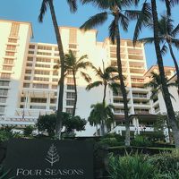 正面玄関に気品がありますね