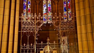 ステンドグラスが綺麗な大聖堂